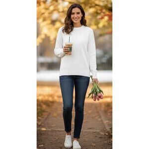 Isaac Mizrahi New York Women Medium White Knit Ski Lightweight Acrylic Sweater